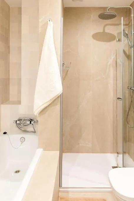 Ot Residence 5 Bedrooms 4 Bathrooms Luxury Apartment In Old Town Bilbao