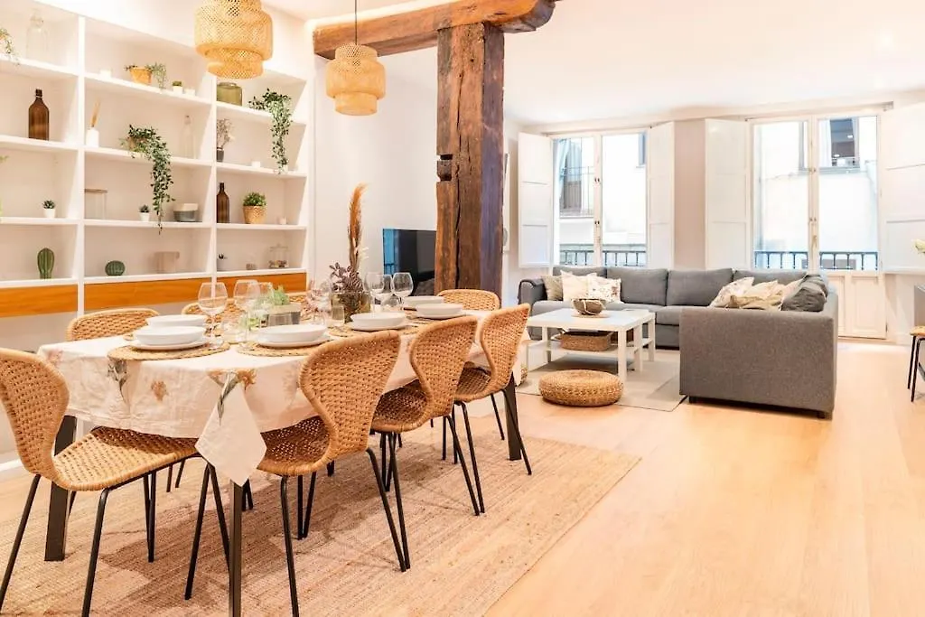 Ot Residence 5 Bedrooms 4 Bathrooms Luxury Apartment In Old Town Bilbao